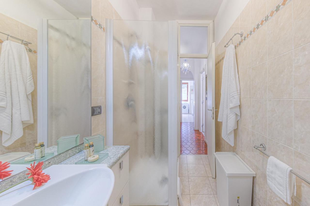Rapallo Apartment Comodo E In Ottima Posizione Bagian luar foto